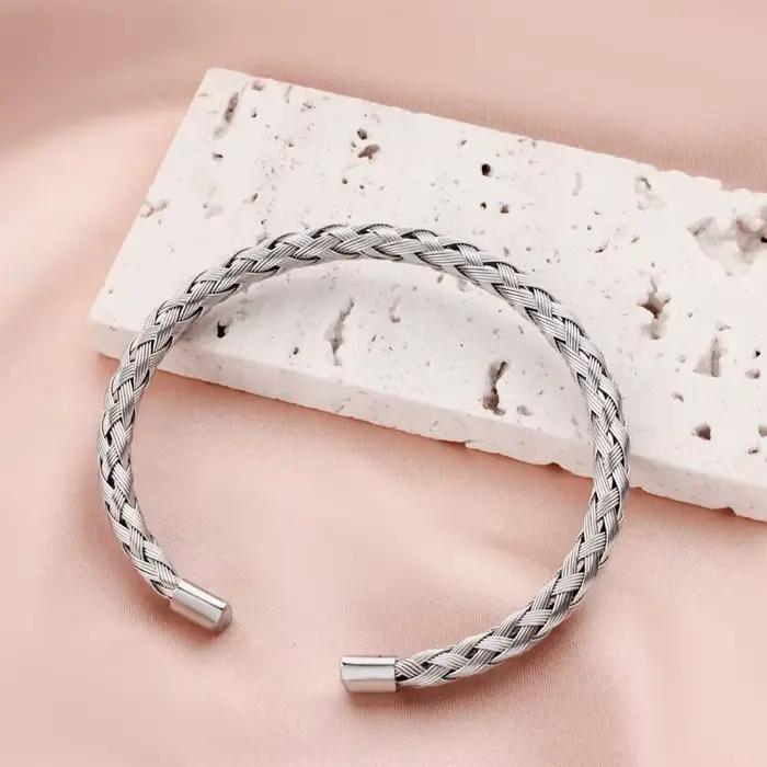 Bracelet jonc ouvert en fil torsadé en acier titane, couleur unie, haut de gamme, inaltérable, minim