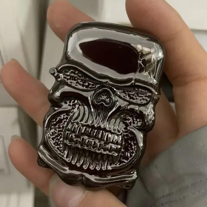 Briquet à carburant Skeleton Knight Armor, briquet à meule coupe-vent, cadeau pour hommes, accessoir