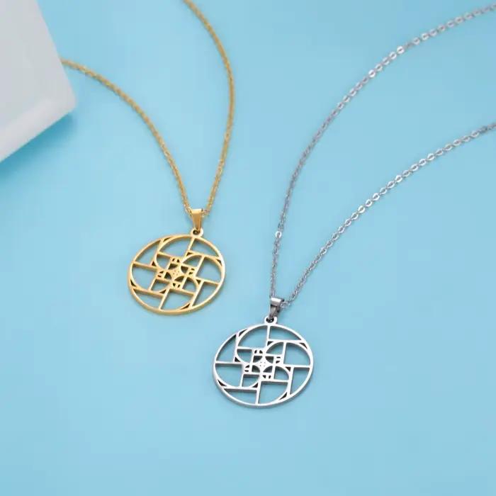 Collier avec pendentif en spirale Fibonacci