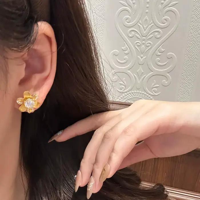 Bijoux rétro de Style français, Design floral, pendentif couleur or, colliers incrustés de Zircon, boucles d'oreilles, ensembles de bijoux pour femmes