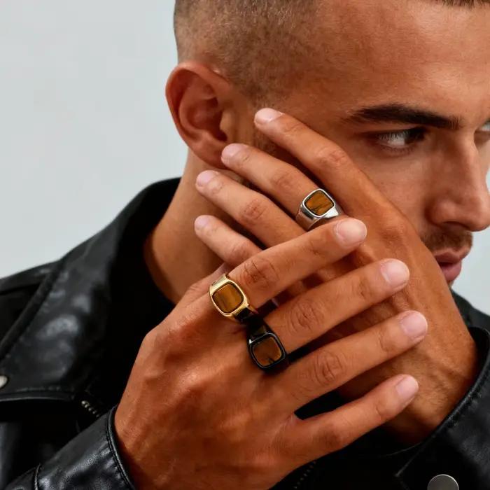 Bague signet en pierre œil de tigre pour homme