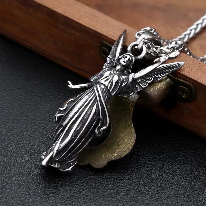 Collier classique avec pendentif Statue de la liberté d'ange, chaînes en acier inoxydable 316L pour hommes et femmes, amulette puissante à la mode, bijoux cadeaux