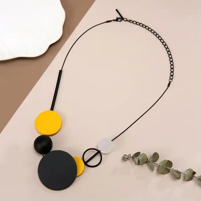 Collier pendentif en tranches rondes en bois noir naturel fait à la main pour femmes, colliers bavoir de déclaration, bijoux Vintage