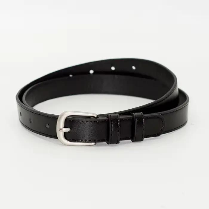 Ceinture en cuir pour femme avec boucle argentée, ceinture décontractée tendance pour jeans, pantalons et robes, ceinture élégante réglable pour femme