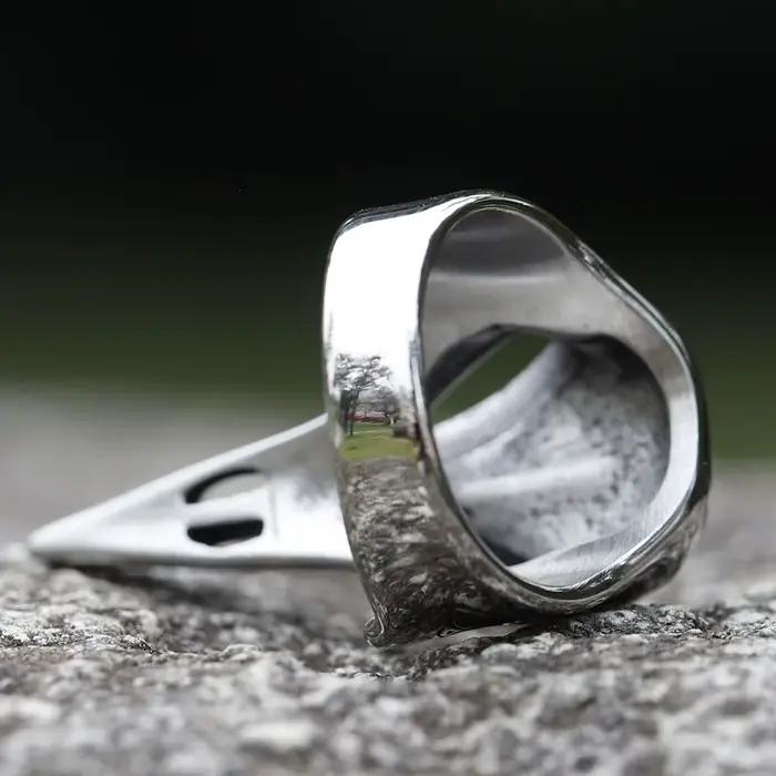 Bague Homme Tête de Corbeau Guerrier Viking, Motif Nœud Celtique Vintage 2025, Mythologie Nordique, Bijou de Mode Imposant, Idéal pour Cadeau