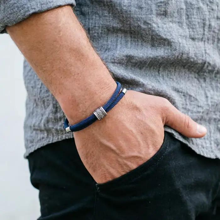 Noter nouveau dans hommes Bracelet Vintage Viking Braclet Homme 4mm Nylon cordon chaîne Braslet réglable loisirs accessoires Pulseira