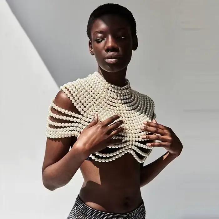 Collier de perles multicouches fait à la main, style Boho Chic, chaîne d'épaule, accessoire châle personnalisé, accessoire élégant perlé