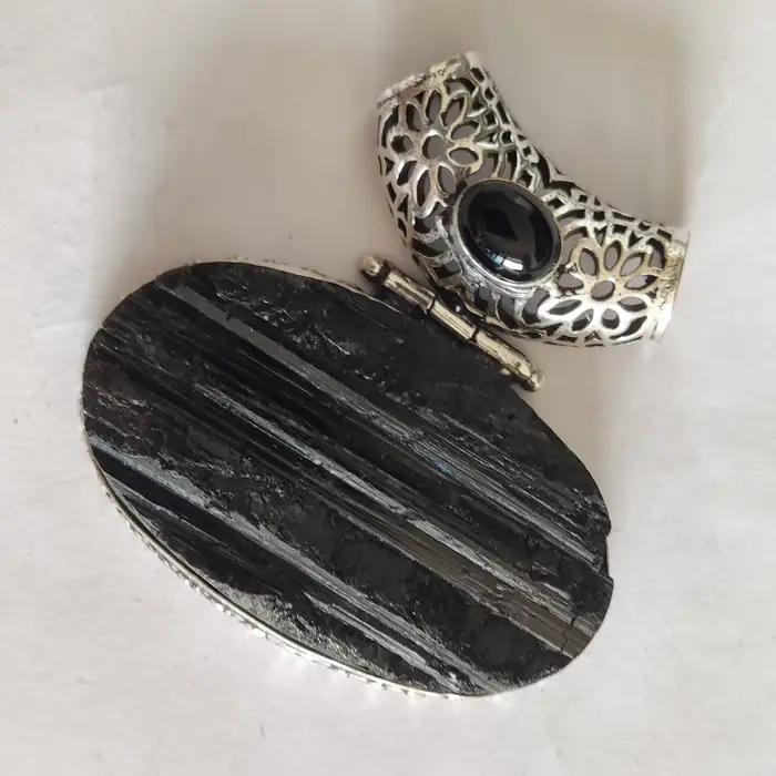 Pendentif en malachite, turquoise, topaze bleue, sodalite, agate, jaspe et onyx noir authentiques Elena, bijoux pour femme, cadeau
