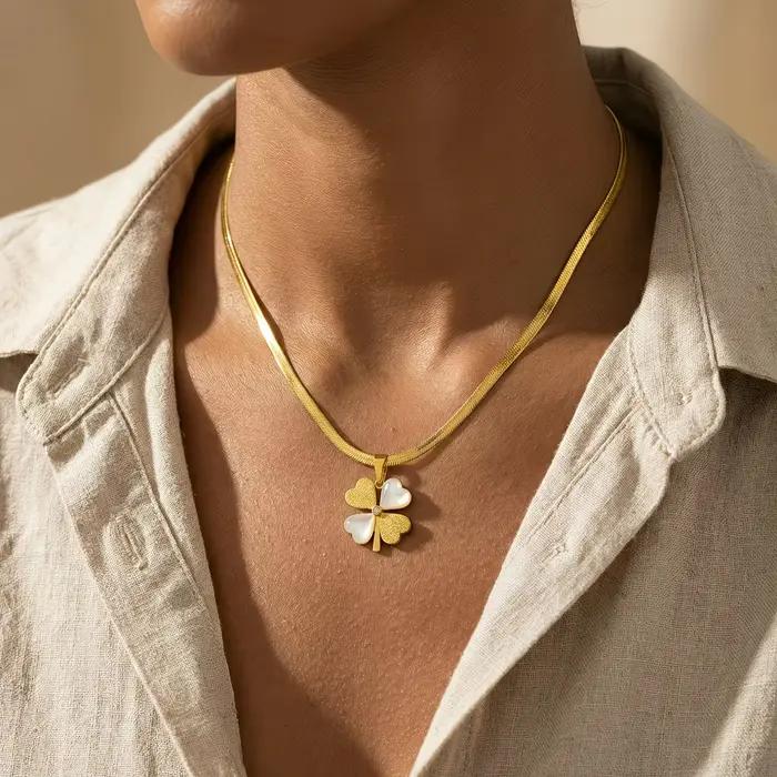 Collier pendentif trèfle à quatre feuilles porte-bonheur, perle nacre, bijoux en acier inoxydable bicolore, chaîne serpent plate élégante