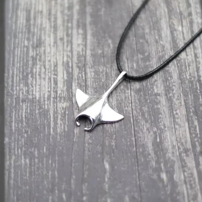 Collier Manta Ray avec pendentif animaux de l'océan, réglable, fait à la main, corde de cire bohème, ras du cou pour hommes et femmes, bijoux de plage, cadeau Joyas