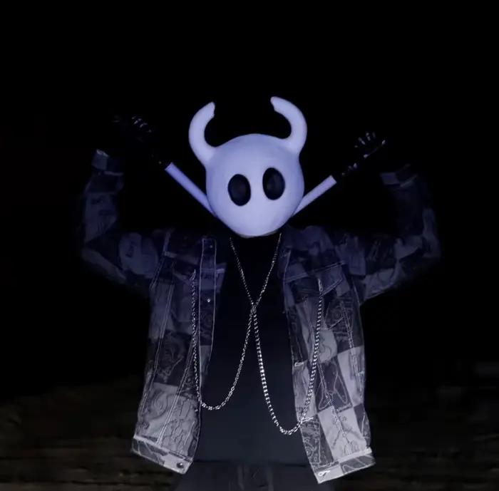 Masque de Chevalier - Un masque de démon blanc d'Halloween, de style dessin animé, intéressant, adapté aux soirées de jeux et aux costumes de cosplay mignons