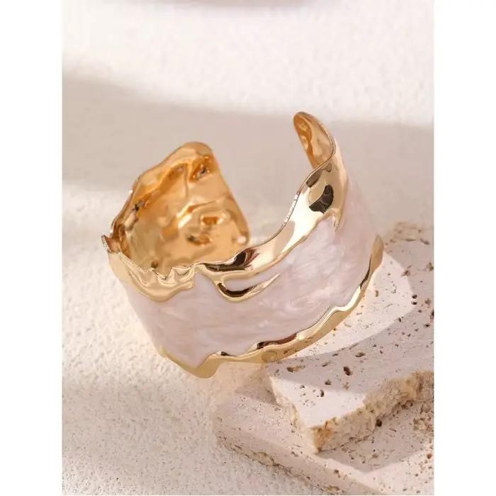 1 pièce Bracelet large asymétrique en métal, design créatif et audacieux, bijou massif, accessoire pour femme au quotidien ou pour les soirées
