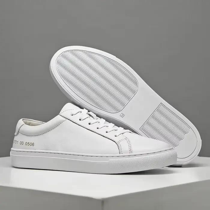 Chaussures italiennes en cuir véritable pour hommes, chaussures blanches de styliste, chaussures de marche confortables à lacets, pour affaires et plein air, 2024