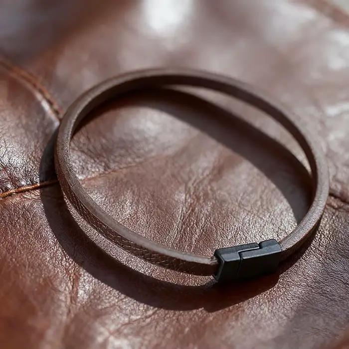 Bracelet en cuir PU pour hommes, loisirs Grade A, fermoir magnétique noir, chaîne tissée à la main, polyvalent, Punk, cadeau pour petit ami, Joias