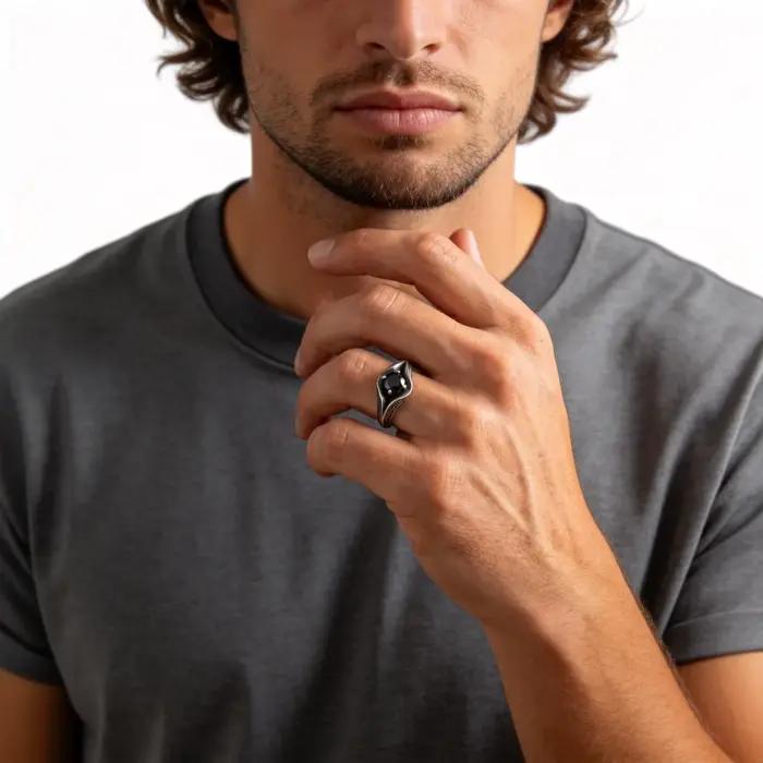 Bague en Acier Inoxydable Noir avec Pierre CZ pour Homme – Bijou Tendance, Idéal pour le Quotidien, les Fêtes et le Style Urbain – Accessoires de Mode en Gros