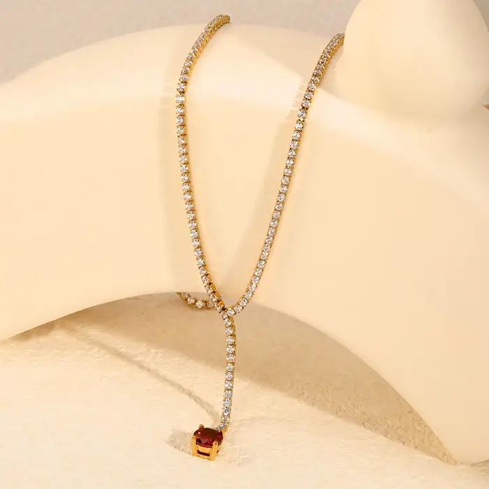 LUXUKISSKIDS Collier de luxe en zircon rouge brillant avec pendentif, col en V, chaîne tennis en forme de Y pour femme, idéal pour les fêtes d'anniversaire