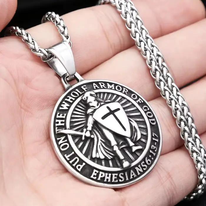 Colliers pendentif chevalier épée en acier inoxydable pour hommes, collier vintage, templier médiéval punk, Kokor, bijoux de motard, livraison directe