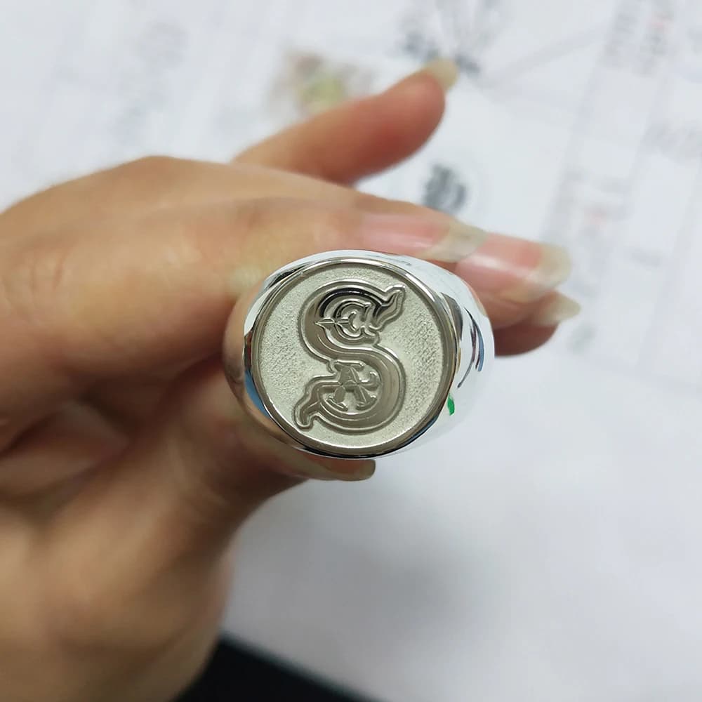Bague ronde gravée personnalisée de 17mm, chevalière gravée, lettres gravées, Logo, anneaux à la mod